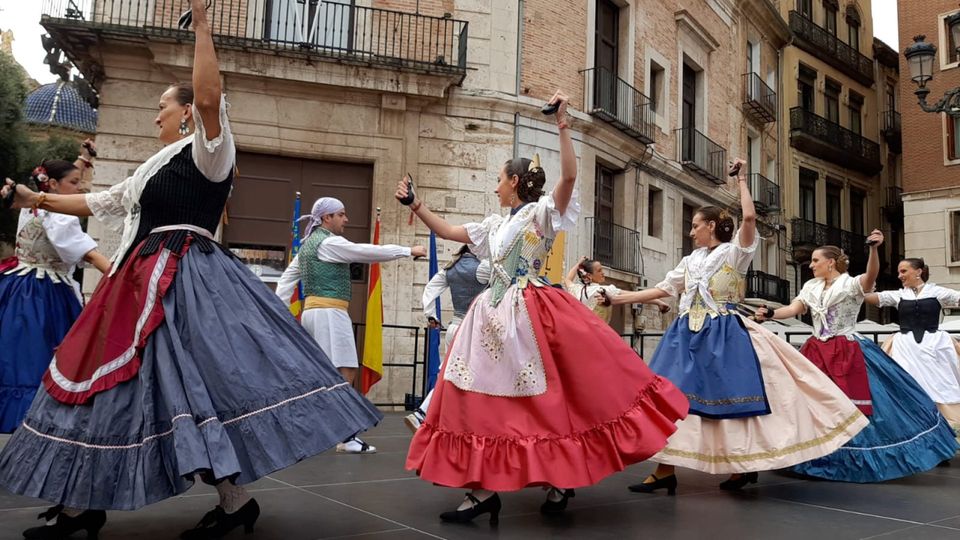 XXIX Festival de Balls al Carrer