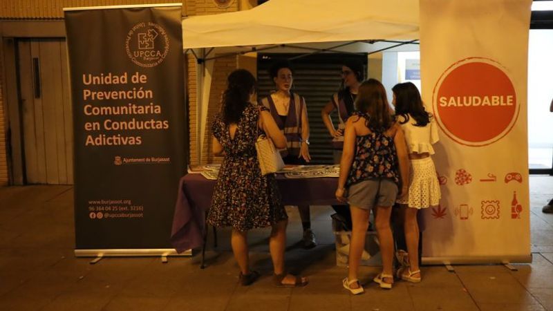 Punto informativo LGTBI y de prevención de adicciones