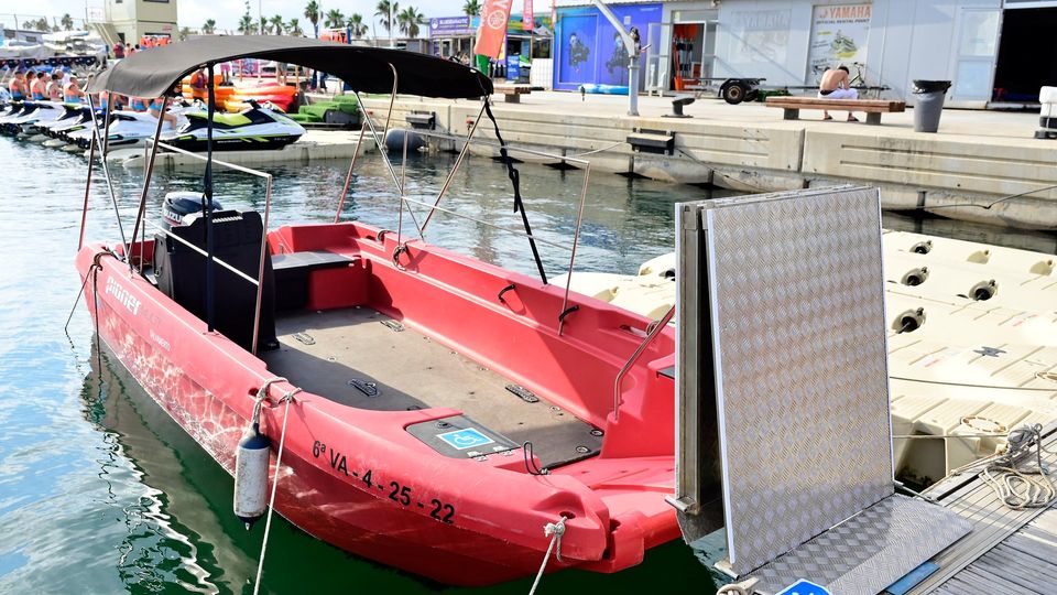 Vamos al mar sin límites: formación náutica inclusiva