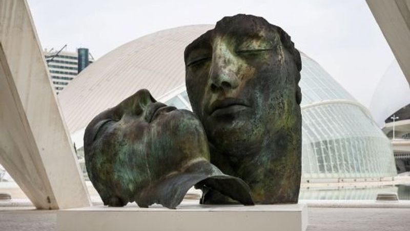 Esculturas gigantes de Igor Mitoraj