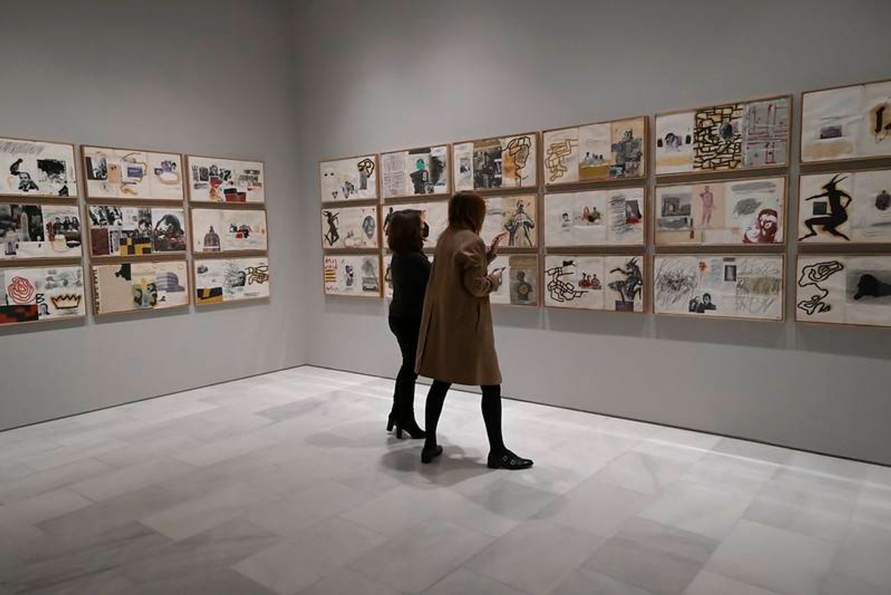 Visitantes recorriendo la exposición en la Fundación Bancaja. Foto: Fundación Bancaja