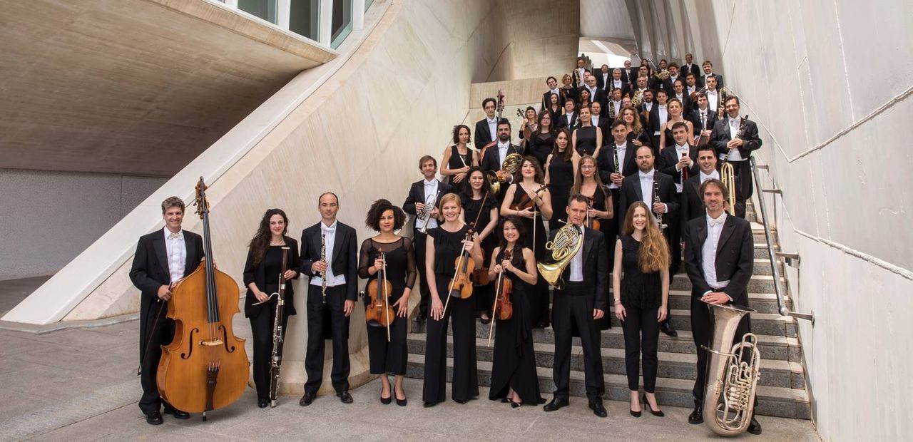 La Orquestra de la Comunitat hace el acompañamiento musical. Foto: Les Arts
