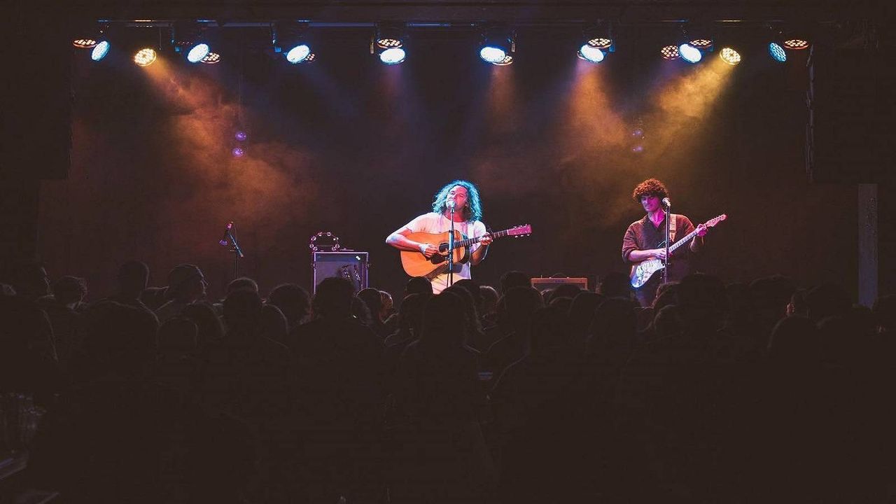 El músico australiano Jack Botts llega a Valencia con toda su energía positiva