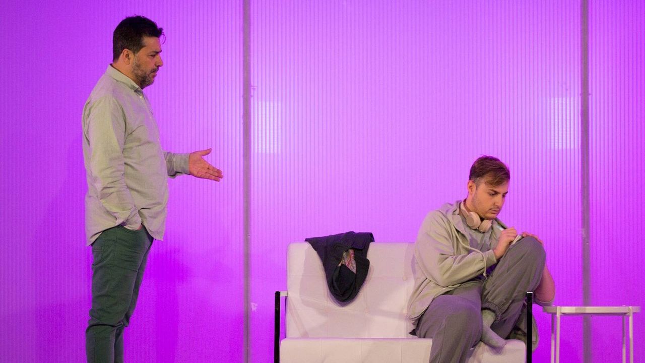 Adolescencia complicada en «El Hijo», en Teatro Flumen