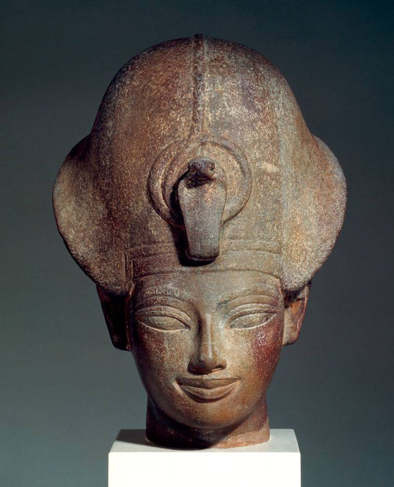 Cabeza del faraón Amenhotep III. 1390-1352 a.C Egipto. Foto: © Trustees of de British Museum