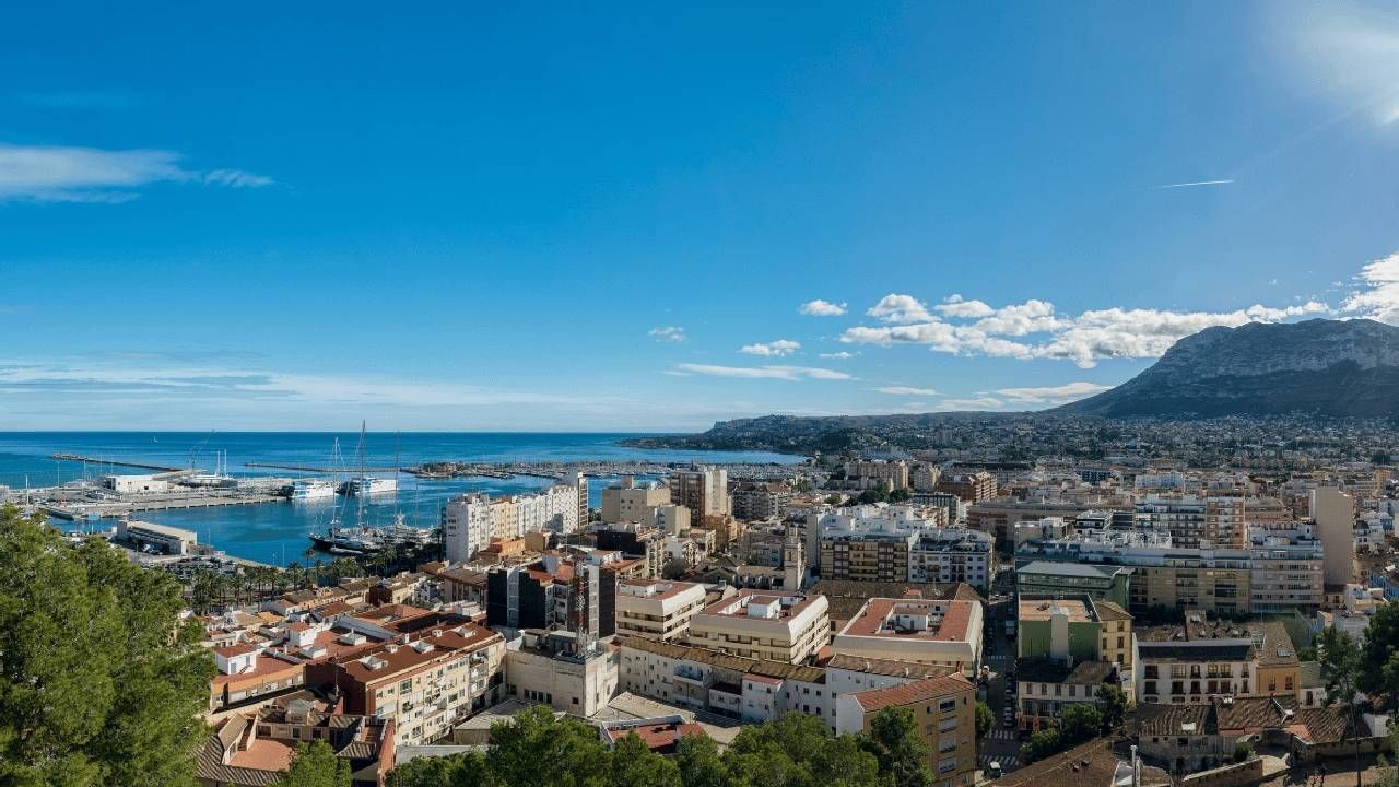 Diez actividades románticas para hacer en pareja en Denia