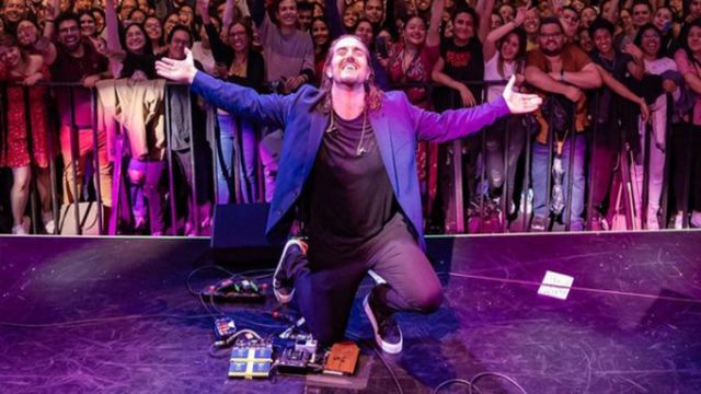 Andrés Suárez lucirá en los Jardines de Viveros junto a Karmento