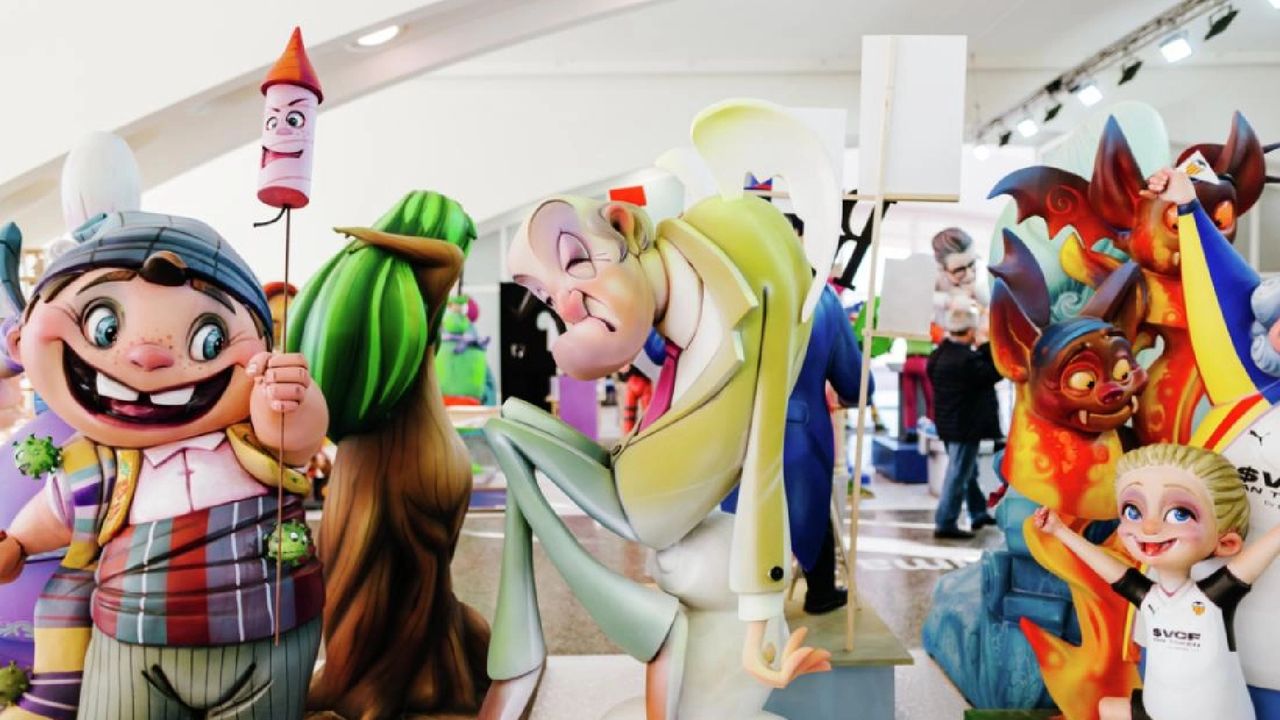 Descubre la exposición del Ninot 2025: arte, tradición y participación ciudadana