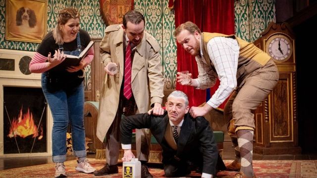 Caos cómico sobre las tablas: La función que sale mal vuelve a Valencia para provocar carcajadas imparables