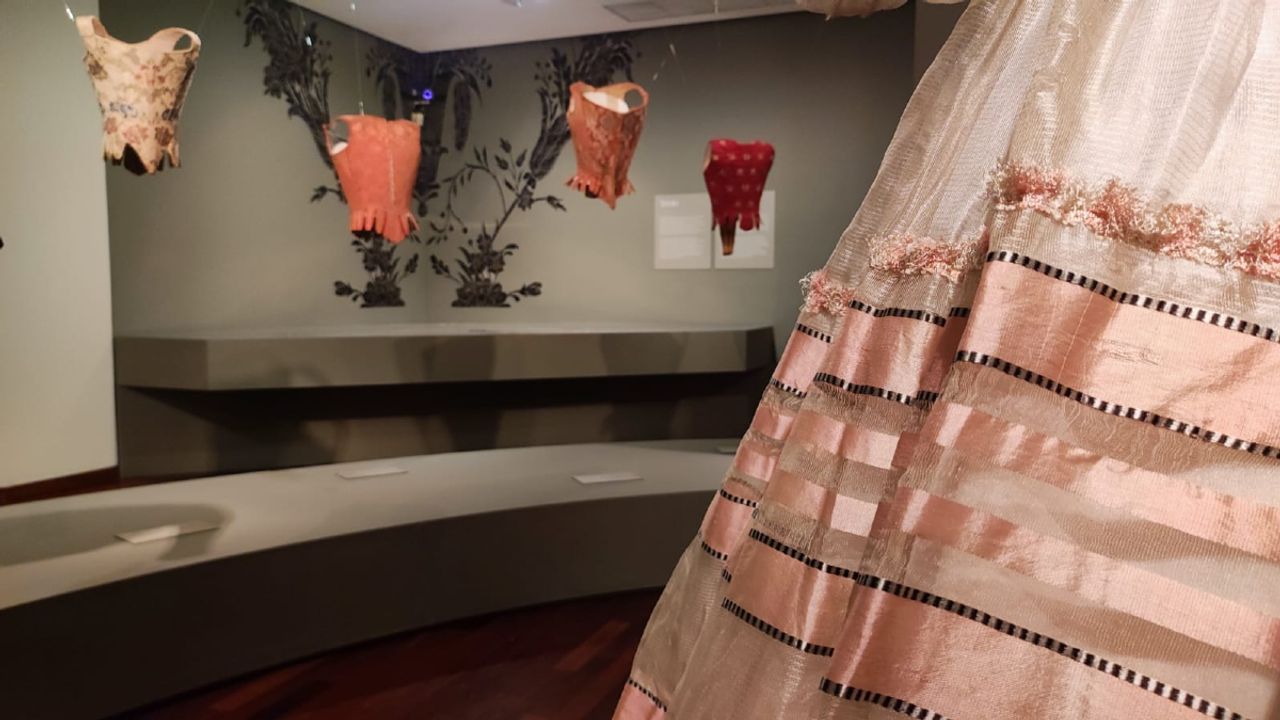 Exposición Indumentaria y textiles Casa Museo Benlliure