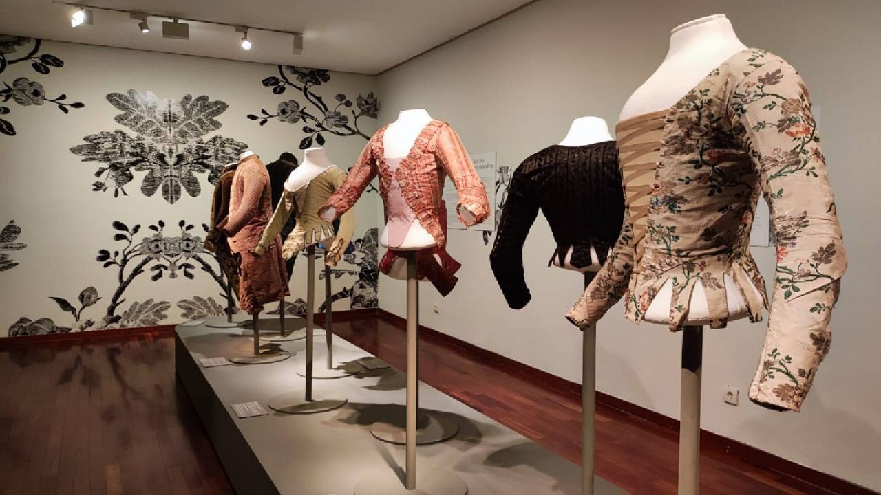 La moda como arte: la exposición de indumentaria histórica en la Casa Museo Benlliure