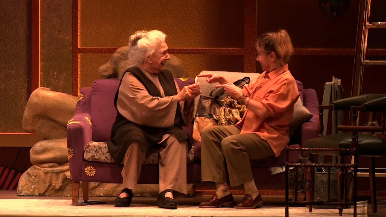 Camino a la meca: una mirada profunda al teatro en el Olympia de Valencia