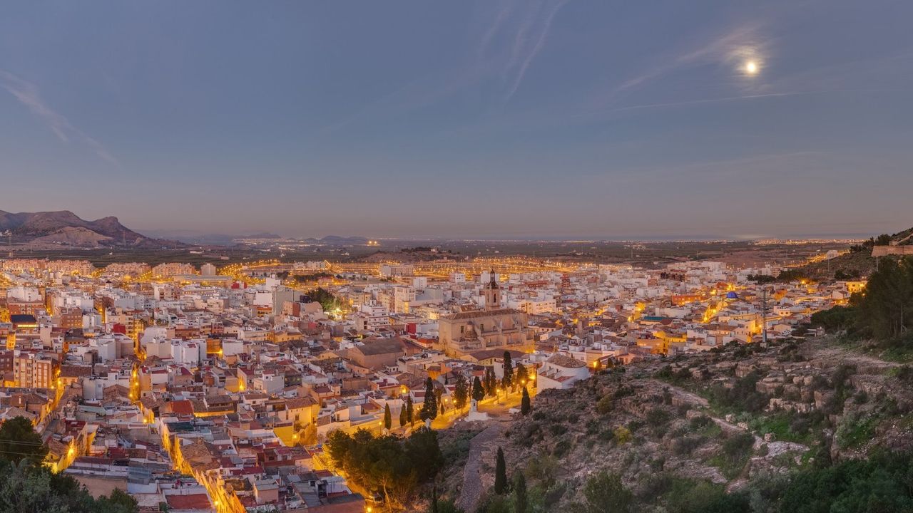 Sagunt se prepara para sus Moros y Cristianos 2026