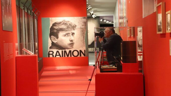 «¿25 años de paz?»: La exposición que muestra la campaña propagandística del franquismo