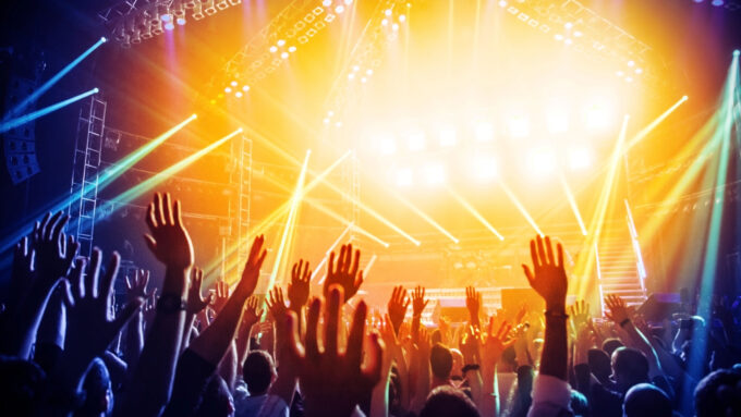 Nits Voramar 2025: música en directo junto al mar en Valencia